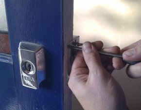 Town Center Locksmith Shop Seal Beach, CA 562-274-0788 Town Center Locksmith Shop Seal Beach, CA 562-274-0788